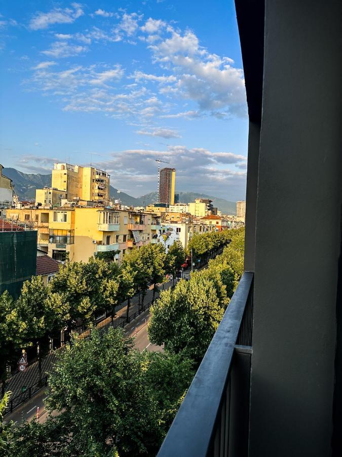 Tga * Tirana